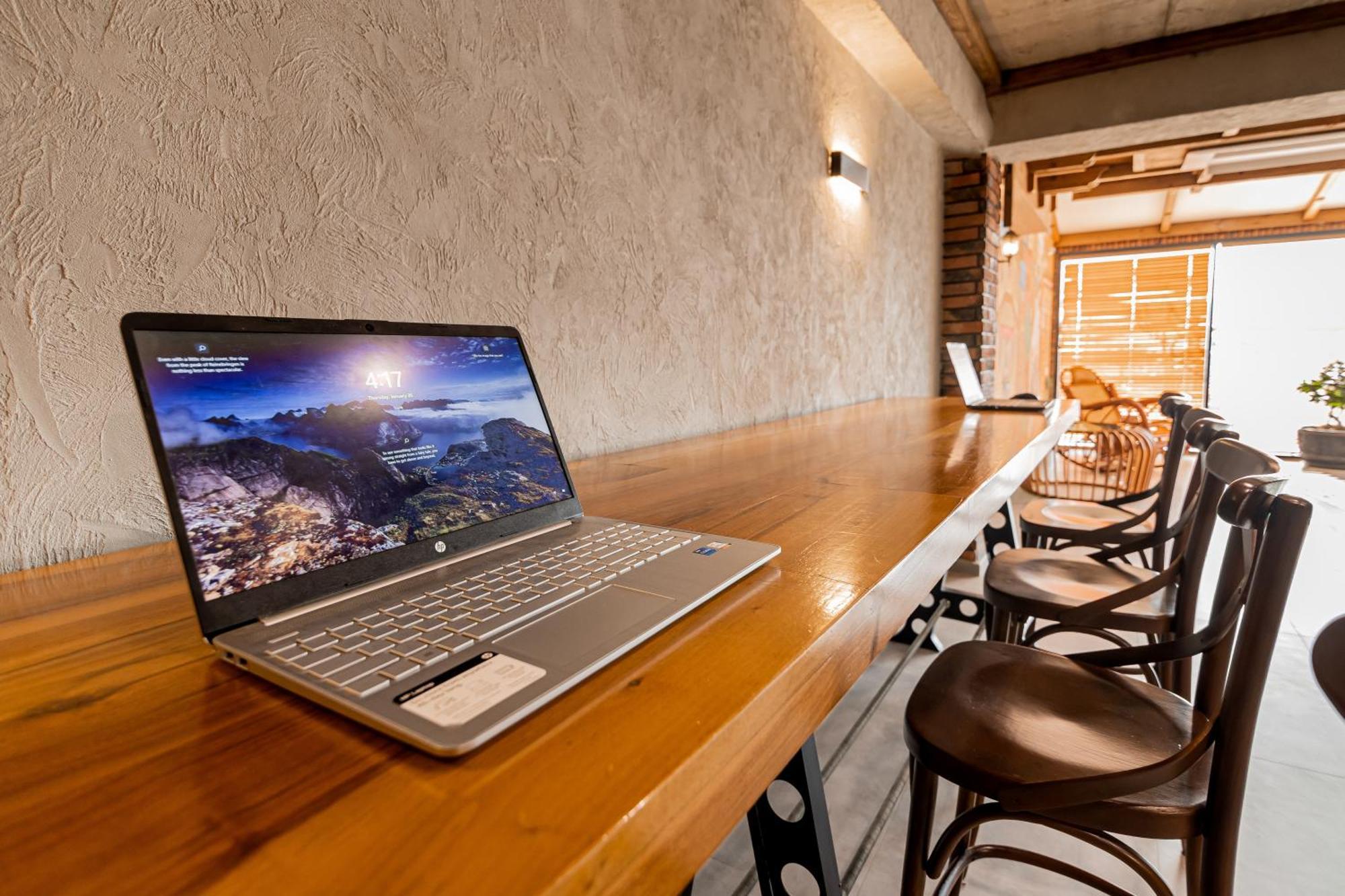 Ivy Hotel Tbilisi Eksteriør bilde