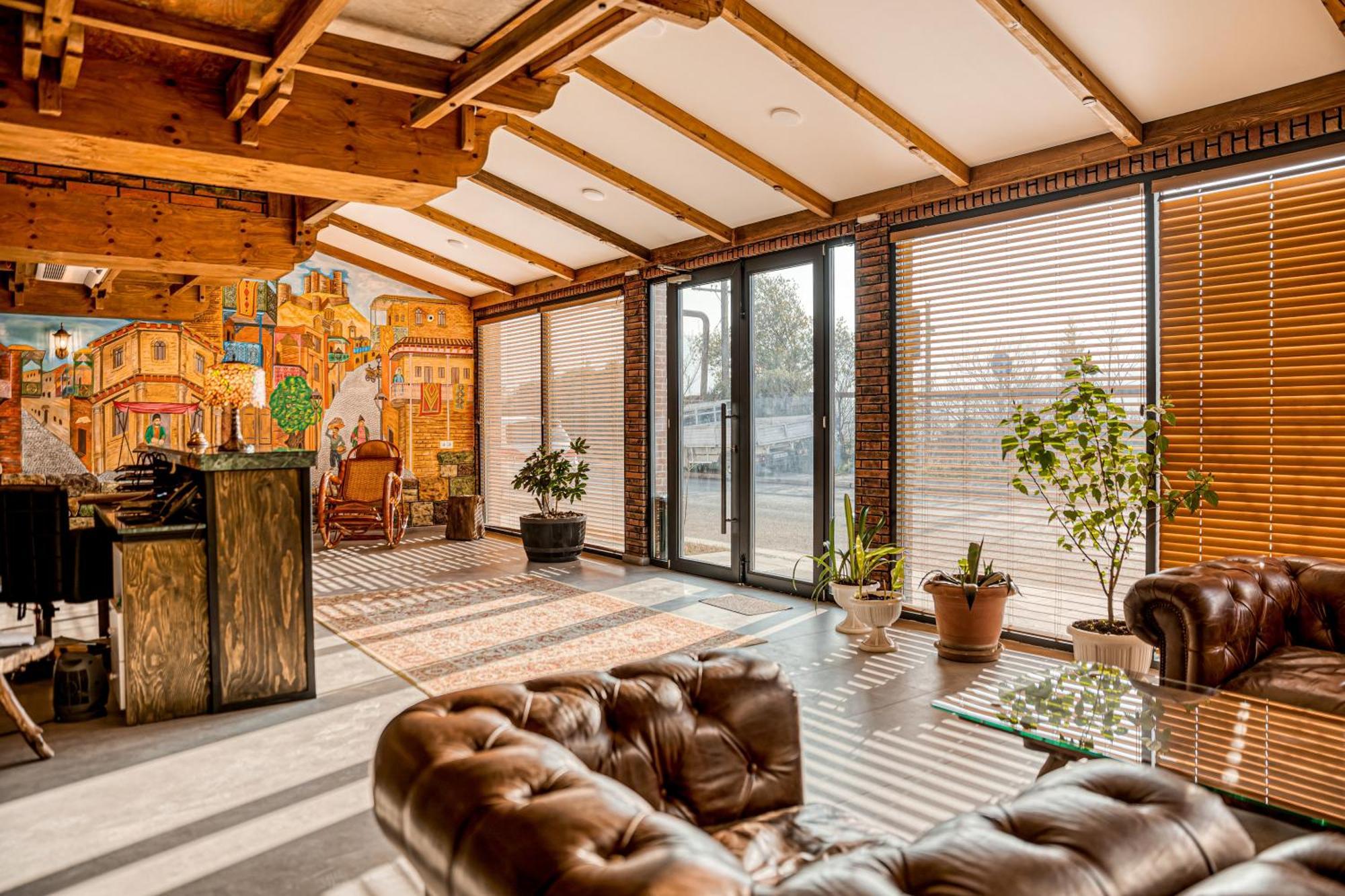 Ivy Hotel Tbilisi Eksteriør bilde