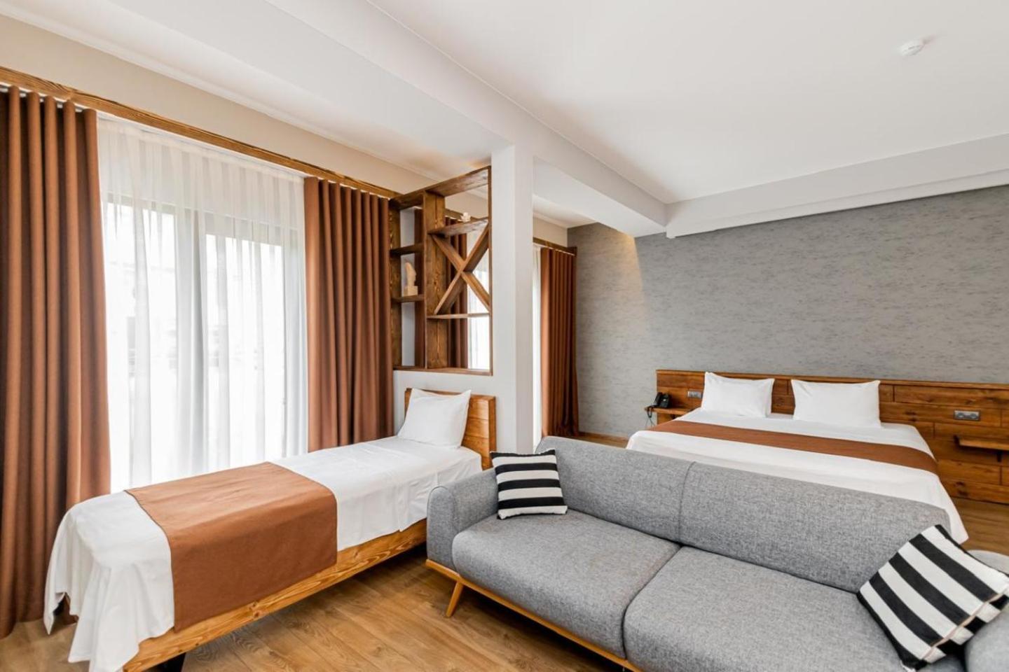 Ivy Hotel Tbilisi Eksteriør bilde